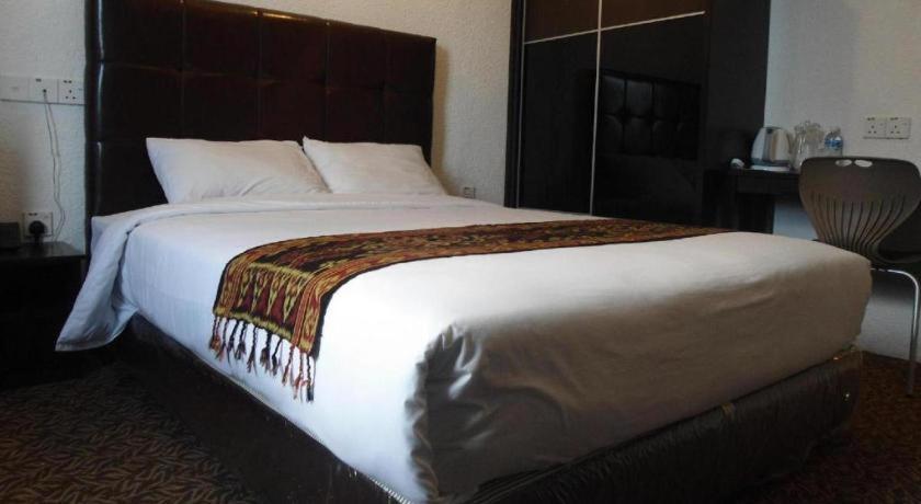 Regent Hotel Bintulu Eksteriør bilde